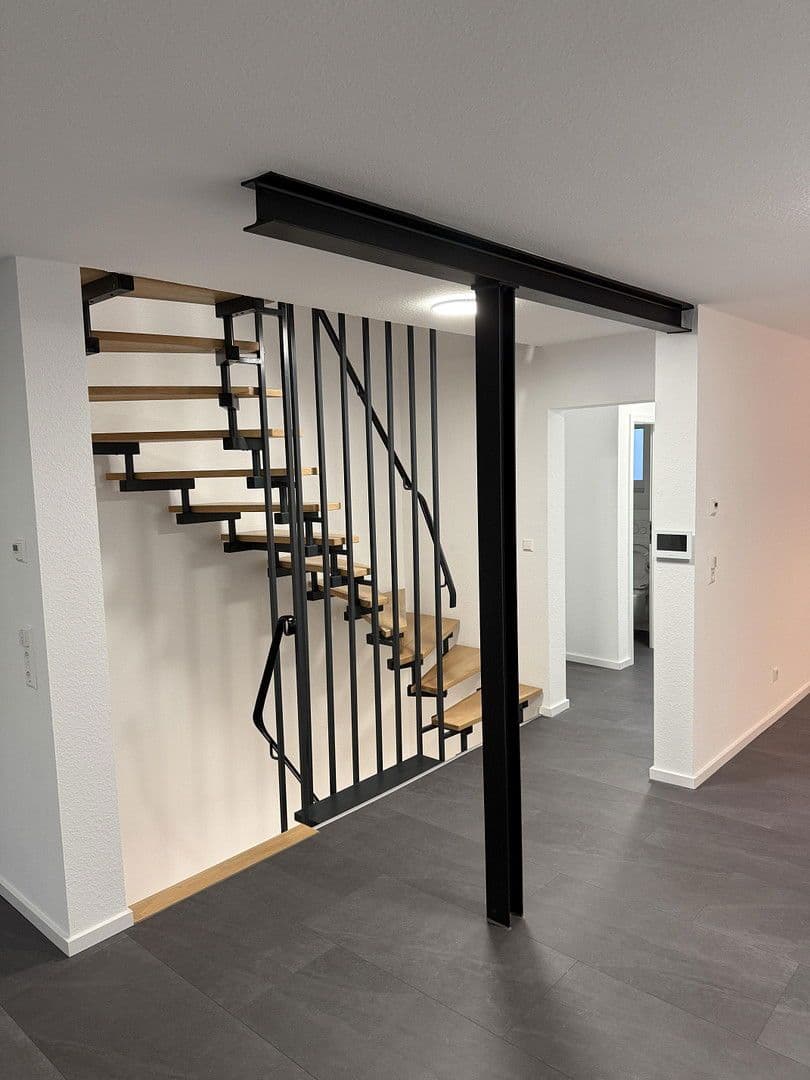 Prenájom domu 160 m², pozemek 160 m², Rankackerweg 38A, Freiburg im Breisgau, Bádensko-Wurttembersko Prenájom domu 160 m², pozemek 160 m², Rankackerweg 38A, Freiburg im Breisgau, Bádensko-Wurttembersko