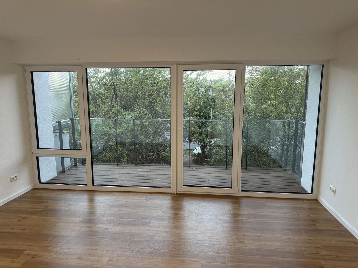 Prenájom domu 160 m², pozemek 160 m², Rankackerweg 38A, Freiburg im Breisgau, Bádensko-Wurttembersko Prenájom domu 160 m², pozemek 160 m², Rankackerweg 38A, Freiburg im Breisgau, Bádensko-Wurttembersko