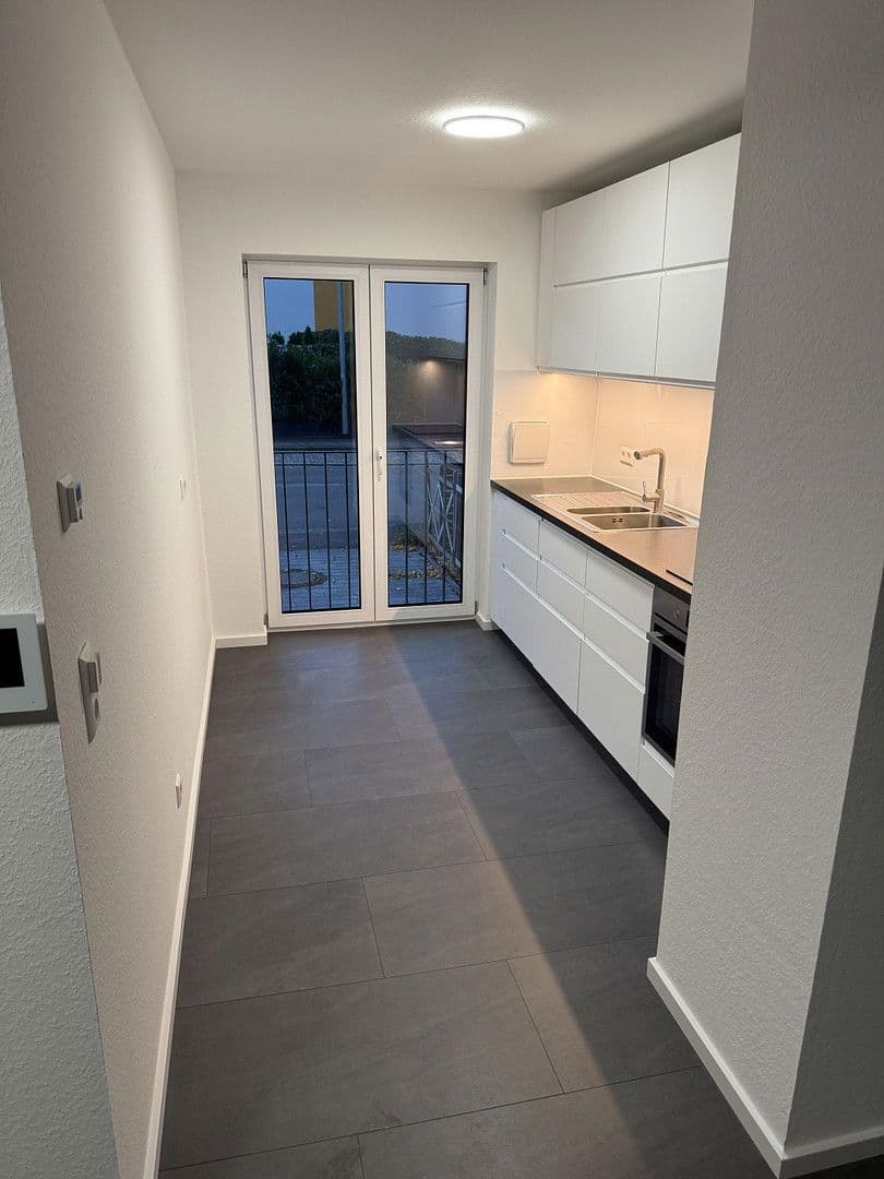 Prenájom domu 160 m², pozemek 160 m², Rankackerweg 38A, Freiburg im Breisgau, Bádensko-Wurttembersko Prenájom domu 160 m², pozemek 160 m², Rankackerweg 38A, Freiburg im Breisgau, Bádensko-Wurttembersko