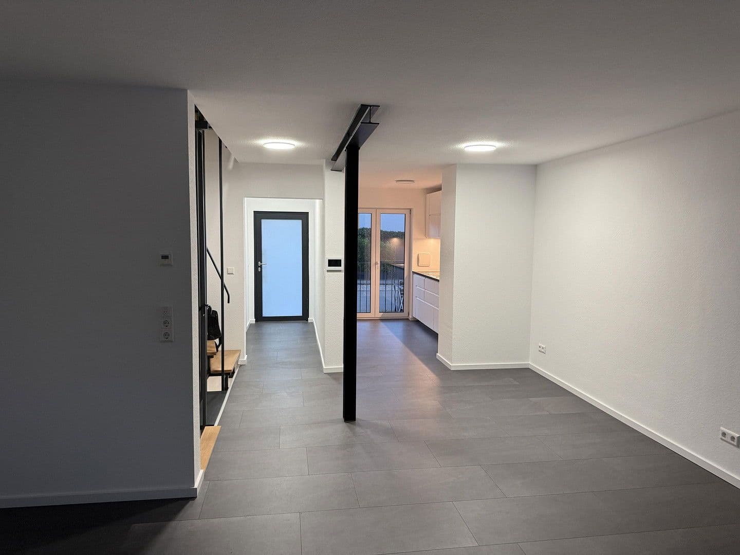Prenájom domu 160 m², pozemek 160 m², Rankackerweg 38A, Freiburg im Breisgau, Bádensko-Wurttembersko Prenájom domu 160 m², pozemek 160 m², Rankackerweg 38A, Freiburg im Breisgau, Bádensko-Wurttembersko