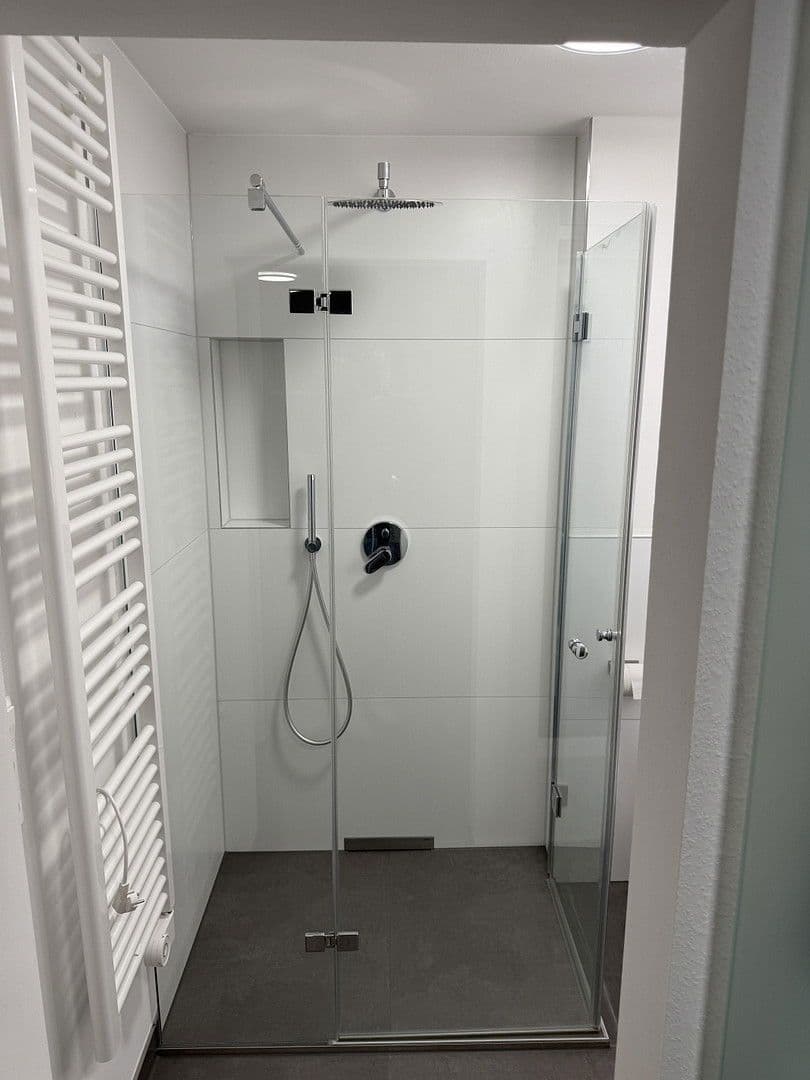 Prenájom domu 160 m², pozemek 160 m², Rankackerweg 38A, Freiburg im Breisgau, Bádensko-Wurttembersko Prenájom domu 160 m², pozemek 160 m², Rankackerweg 38A, Freiburg im Breisgau, Bádensko-Wurttembersko