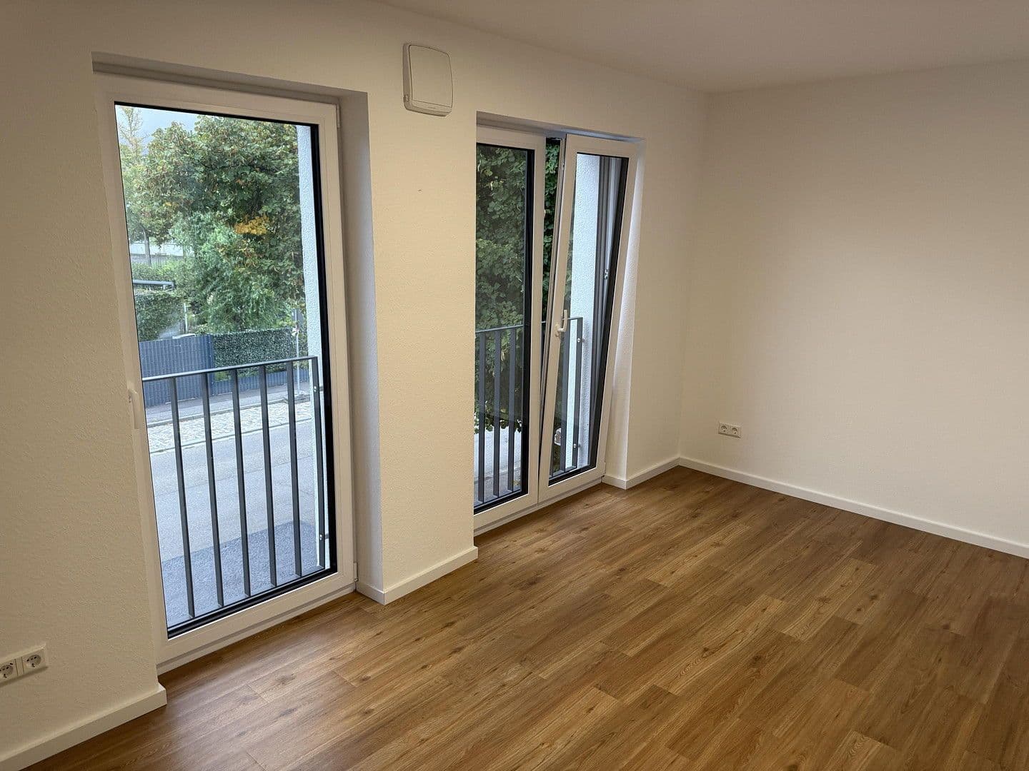 Prenájom domu 160 m², pozemek 160 m², Rankackerweg 38A, Freiburg im Breisgau, Bádensko-Wurttembersko Prenájom domu 160 m², pozemek 160 m², Rankackerweg 38A, Freiburg im Breisgau, Bádensko-Wurttembersko