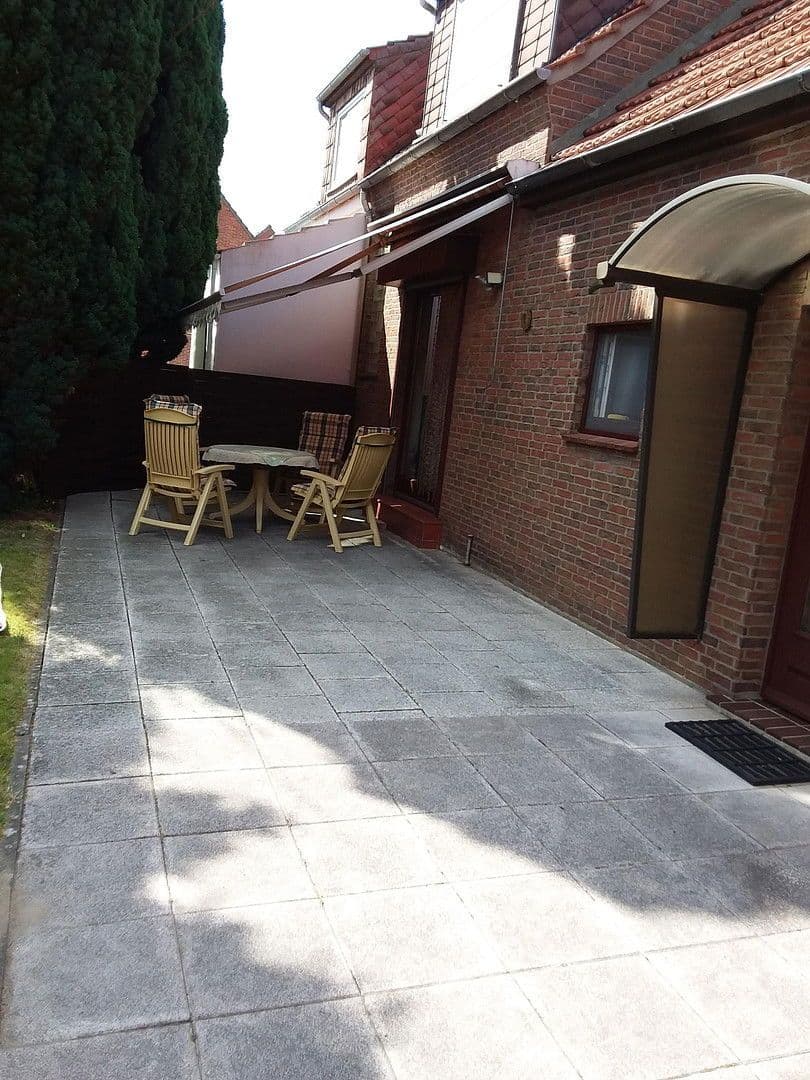 Predaj domu 90 m², pozemek 1.938 m², Berne, Dolné Sasko Predaj domu 90 m², pozemek 1.938 m², Berne, Dolné Sasko