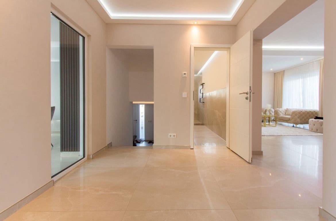 Predaj domu 307 m², pozemek 742 m², Meiergarten 3, Ronnenberg, Dolné Sasko Predaj domu 307 m², pozemek 742 m², Meiergarten 3, Ronnenberg, Dolné Sasko