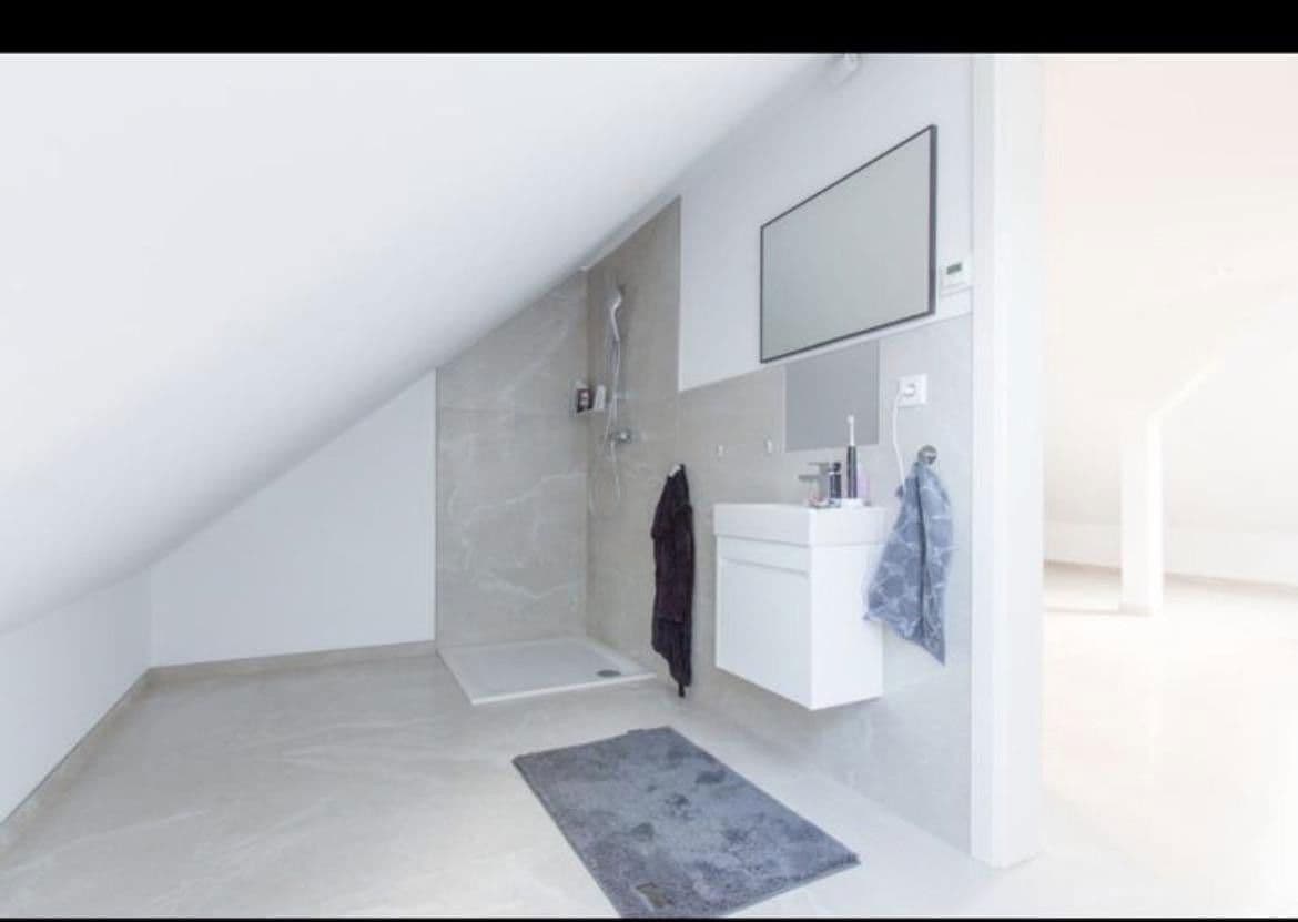 Predaj domu 307 m², pozemek 742 m², Meiergarten 3, Ronnenberg, Dolné Sasko Predaj domu 307 m², pozemek 742 m², Meiergarten 3, Ronnenberg, Dolné Sasko