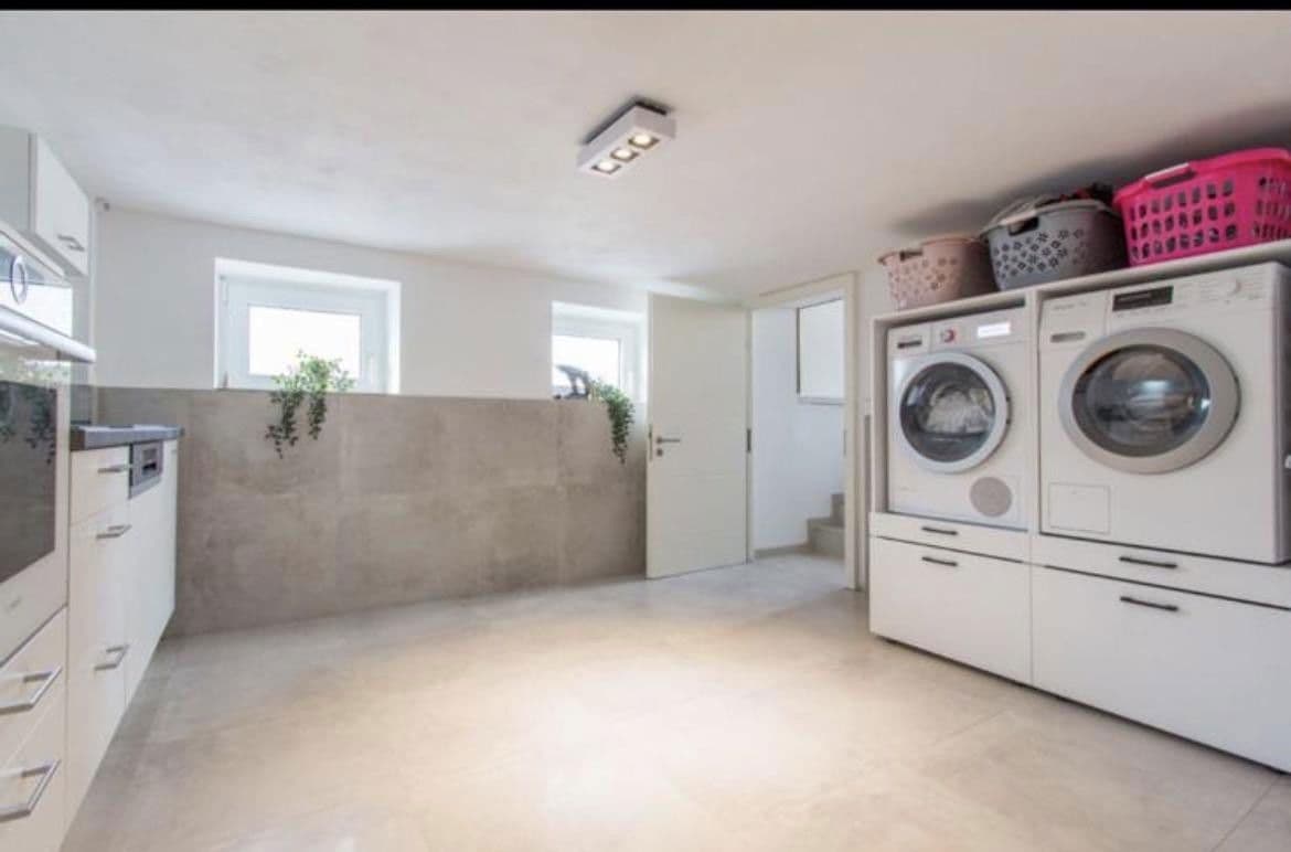 Predaj domu 307 m², pozemek 742 m², Meiergarten 3, Ronnenberg, Dolné Sasko Predaj domu 307 m², pozemek 742 m², Meiergarten 3, Ronnenberg, Dolné Sasko