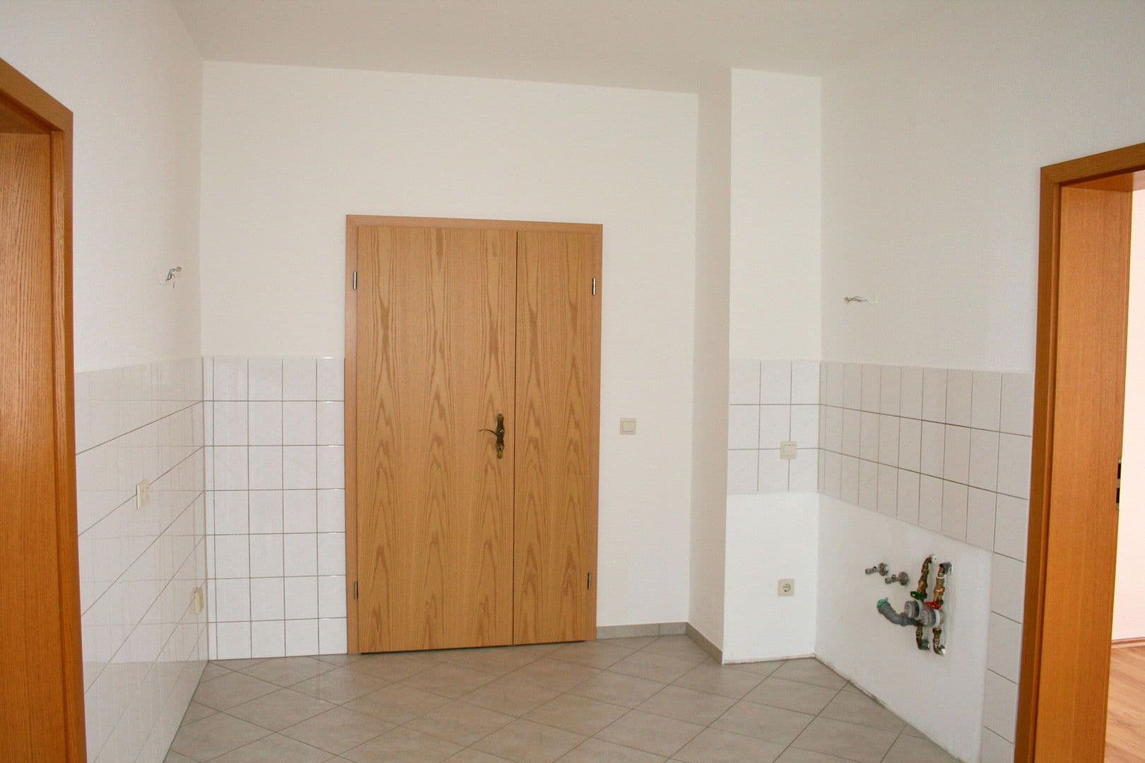 Prenájom bytu 2-izbový 57 m², Hauptstraße 9, Gersdorf, Sasko Prenájom bytu 2-izbový 57 m², Hauptstraße 9, Gersdorf, Sasko