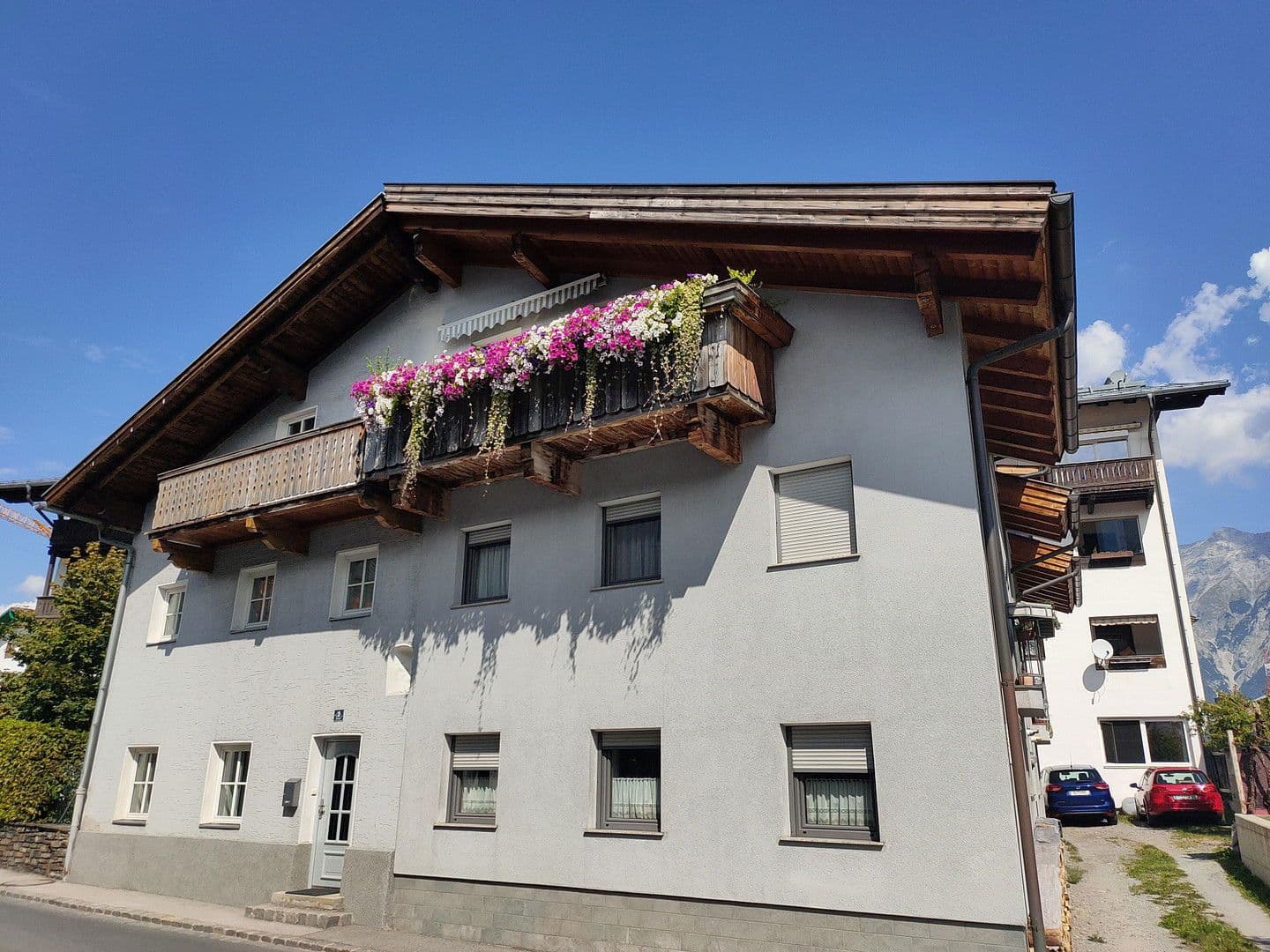 Predaj bytu 3-izbový 83 m², Kirchplatz 3, Götzens, Tirolsko Predaj bytu 3-izbový 83 m², Kirchplatz 3, Götzens, Tirolsko