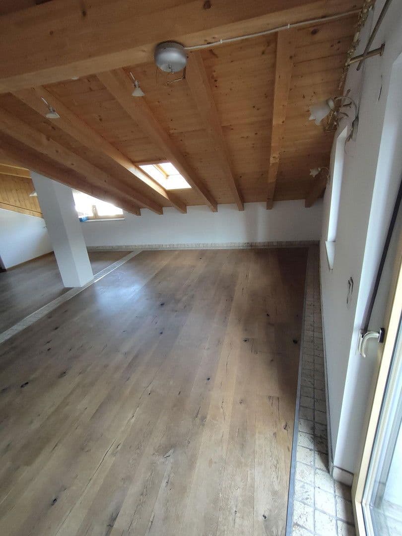 Predaj bytu 3-izbový 83 m², Kirchplatz 3, Götzens, Tirolsko Predaj bytu 3-izbový 83 m², Kirchplatz 3, Götzens, Tirolsko