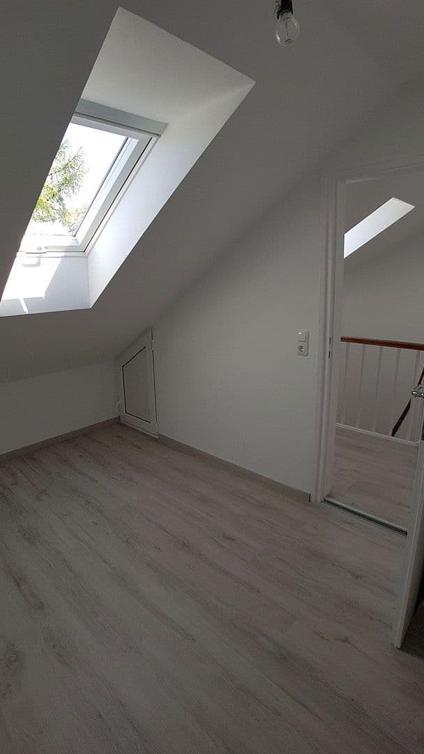 Predaj domu 100 m², pozemek 105 m², München, Bavorsko Predaj domu 100 m², pozemek 105 m², München, Bavorsko