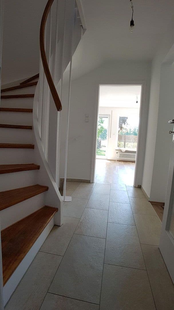 Predaj domu 100 m², pozemek 105 m², München, Bavorsko Predaj domu 100 m², pozemek 105 m², München, Bavorsko