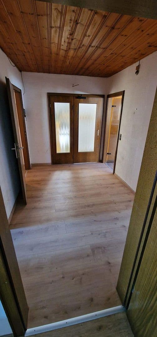 Prenájom bytu 3-izbový 90 m², Hundsangen, Porýnie-Falcko Prenájom bytu 3-izbový 90 m², Hundsangen, Porýnie-Falcko