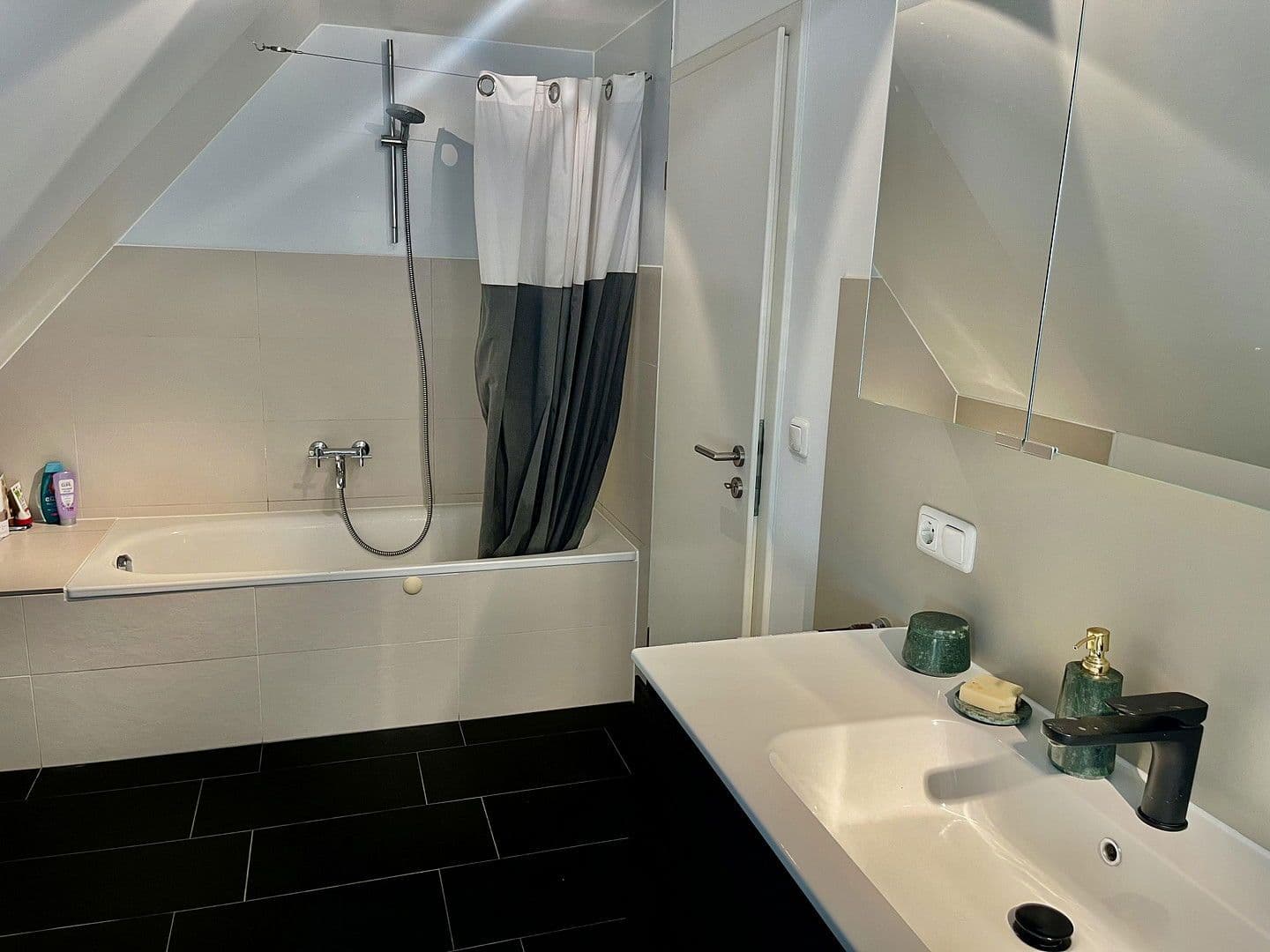 Predaj bytu 3-izbový 120 m², Salinenstraße 21, Traunstein, Bavorsko Predaj bytu 3-izbový 120 m², Salinenstraße 21, Traunstein, Bavorsko