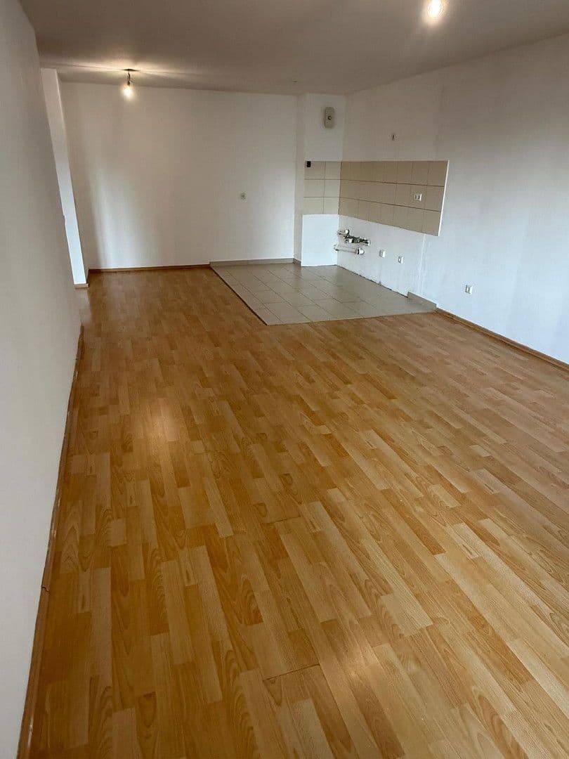 Prenájom bytu 2-izbový 66 m², Ludwigshafen, Porýnie-Falcko Prenájom bytu 2-izbový 66 m², Ludwigshafen, Porýnie-Falcko