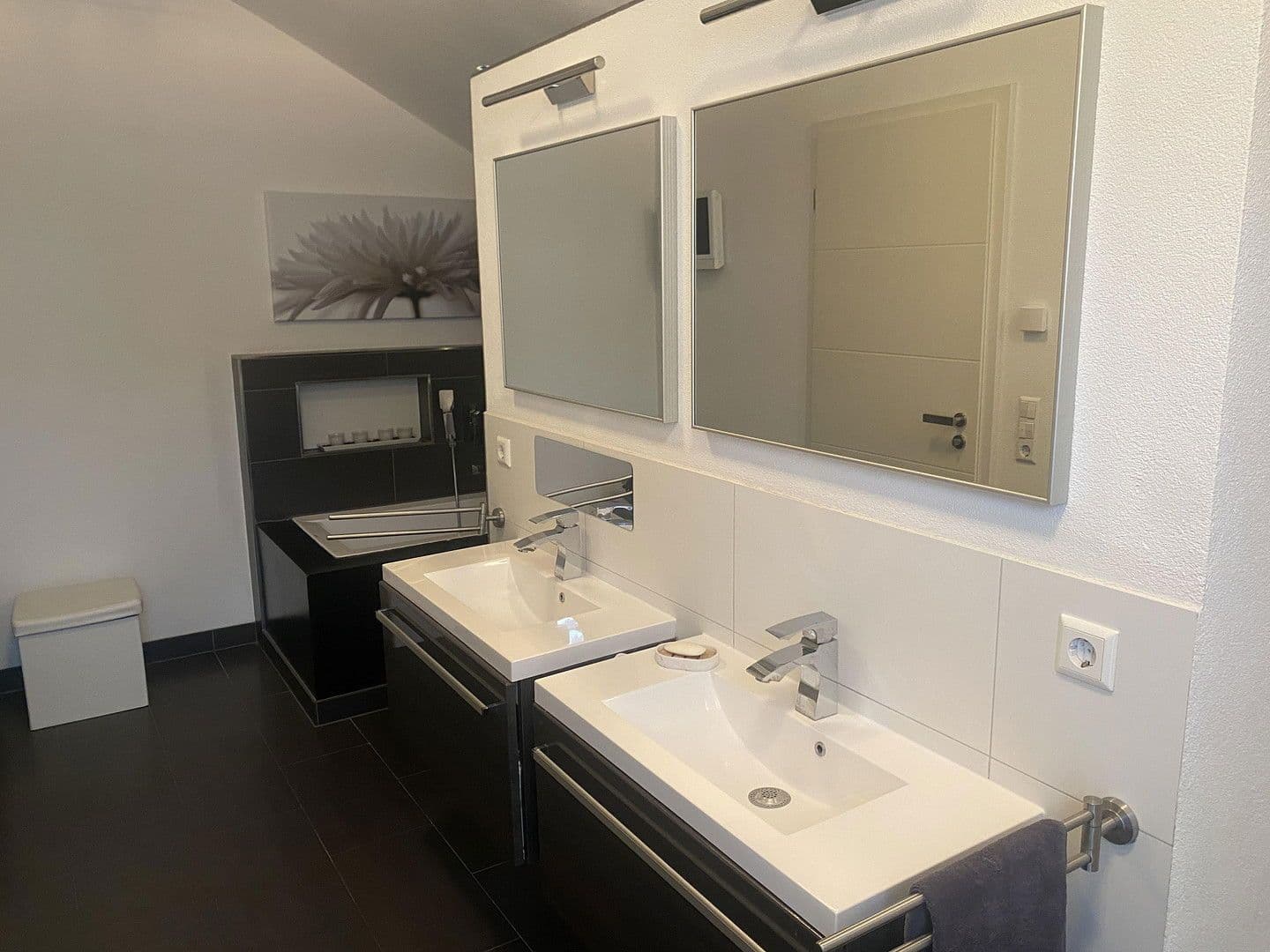 Predaj domu 170 m², pozemek 404 m², Wimsheim, Bádensko-Wurttembersko Predaj domu 170 m², pozemek 404 m², Wimsheim, Bádensko-Wurttembersko