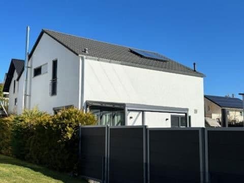 Predaj domu 170 m², pozemek 404 m², Wimsheim, Bádensko-Wurttembersko Predaj domu 170 m², pozemek 404 m², Wimsheim, Bádensko-Wurttembersko