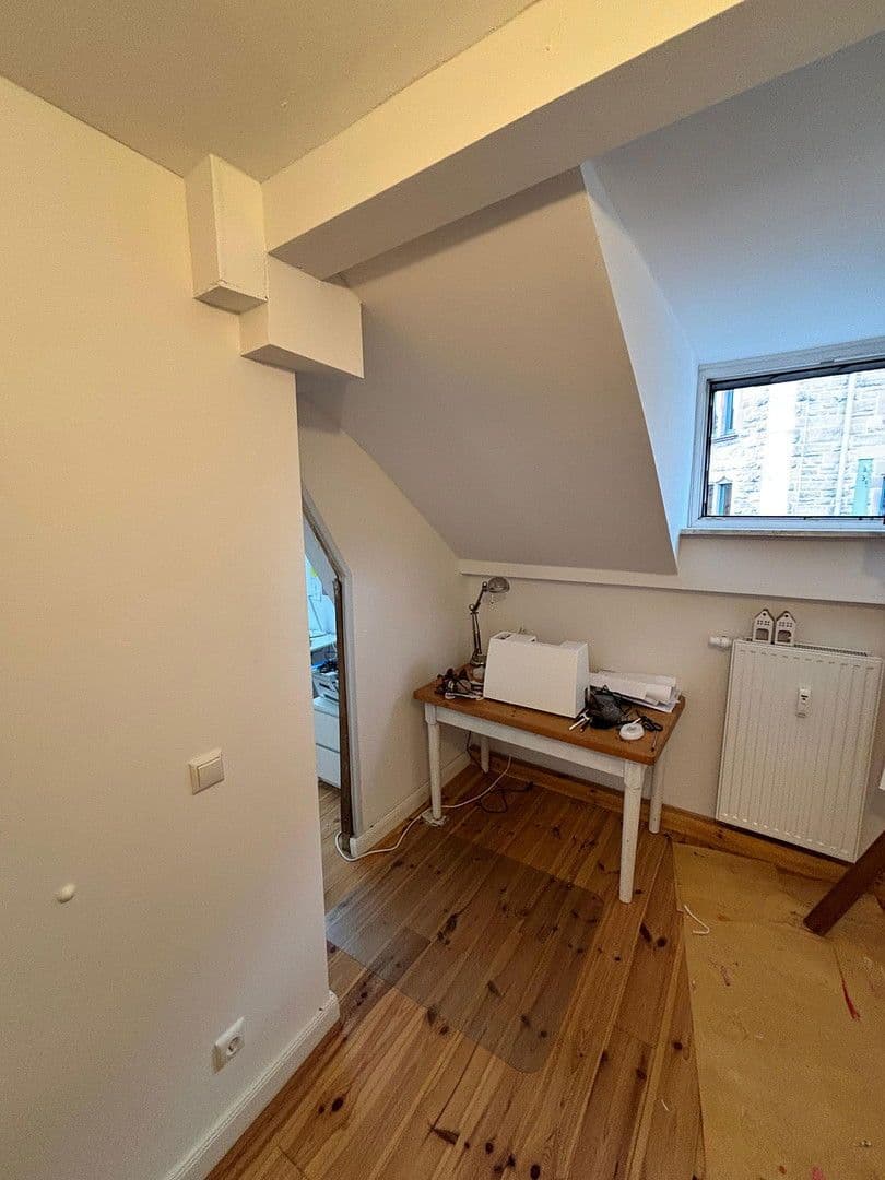 Prenájom bytu 3-izbový 77 m², Duisburg, Severné Porýnie - Westfálsko Prenájom bytu 3-izbový 77 m², Duisburg, Severné Porýnie - Westfálsko