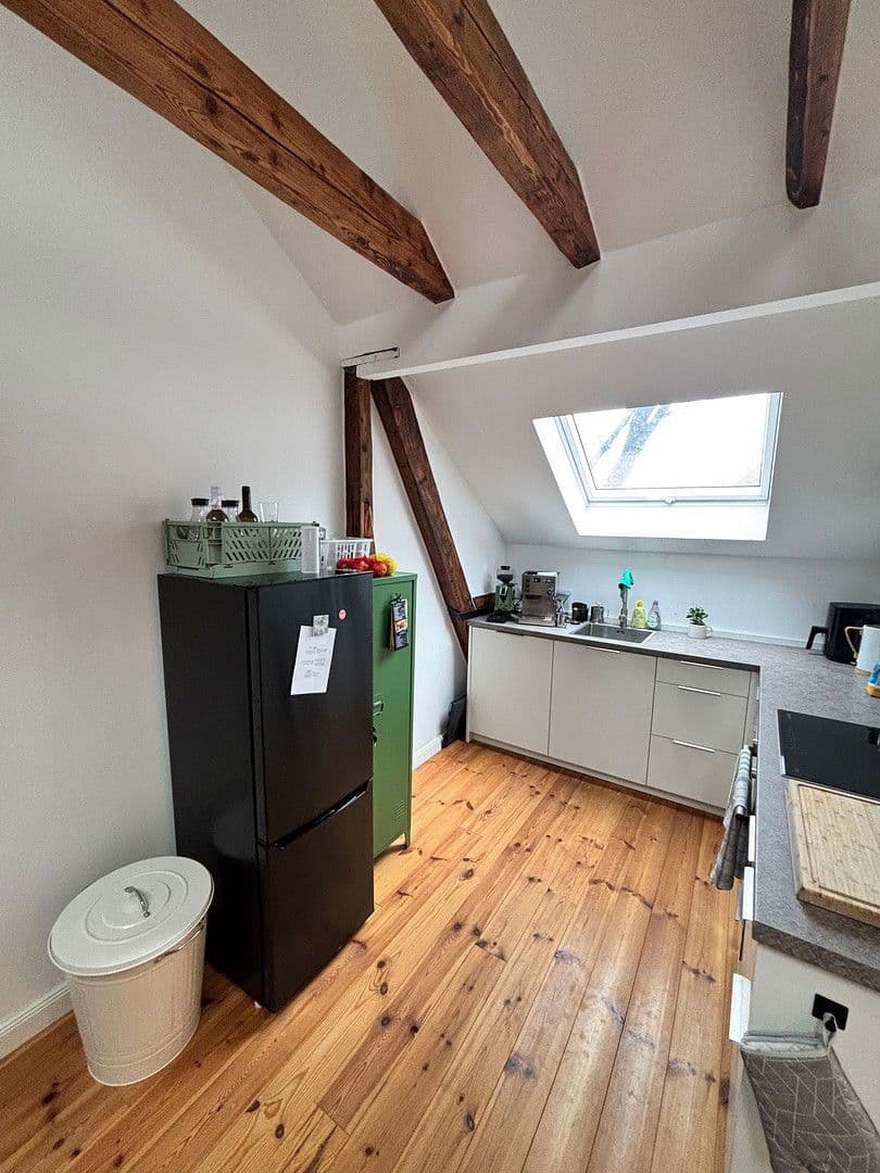 Prenájom bytu 3-izbový 77 m², Duisburg, Severné Porýnie - Westfálsko Prenájom bytu 3-izbový 77 m², Duisburg, Severné Porýnie - Westfálsko