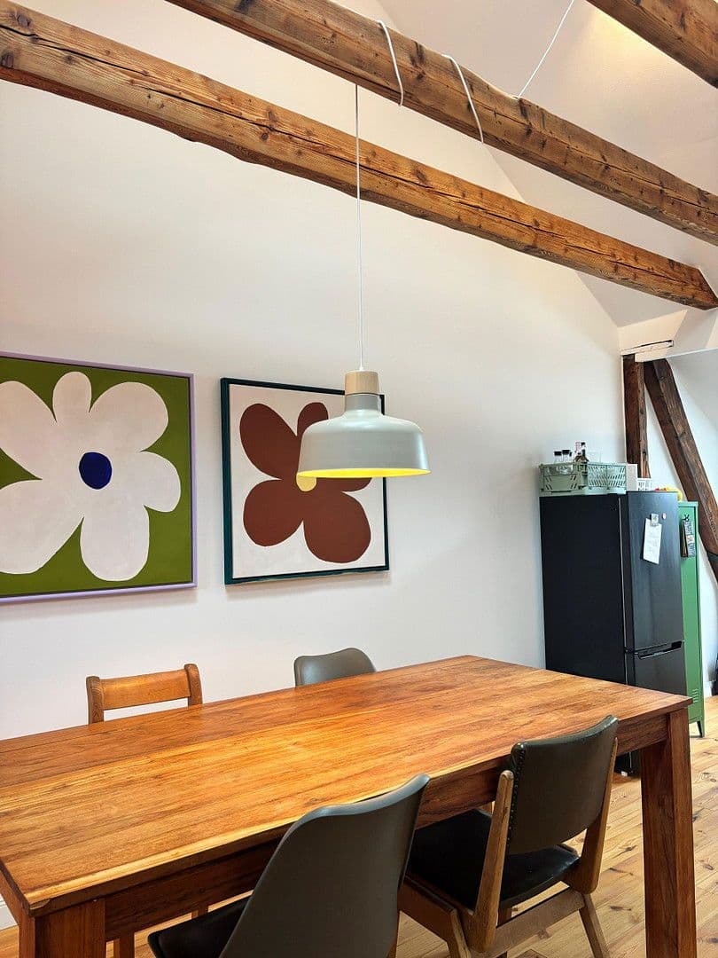 Prenájom bytu 3-izbový 77 m², Duisburg, Severné Porýnie - Westfálsko Prenájom bytu 3-izbový 77 m², Duisburg, Severné Porýnie - Westfálsko