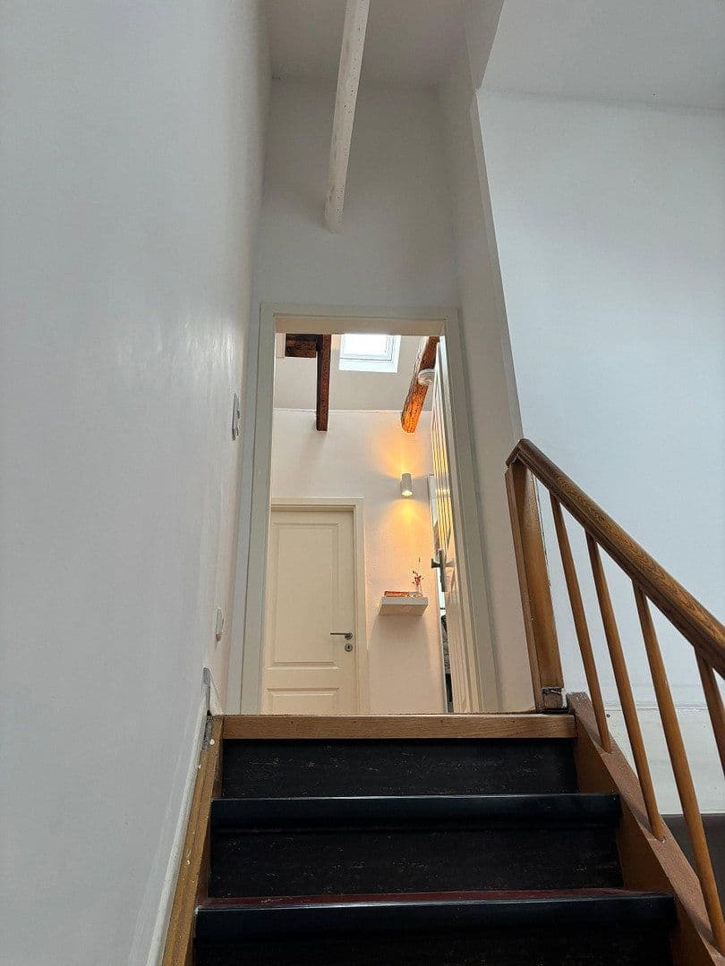 Prenájom bytu 3-izbový 77 m², Duisburg, Severné Porýnie - Westfálsko Prenájom bytu 3-izbový 77 m², Duisburg, Severné Porýnie - Westfálsko