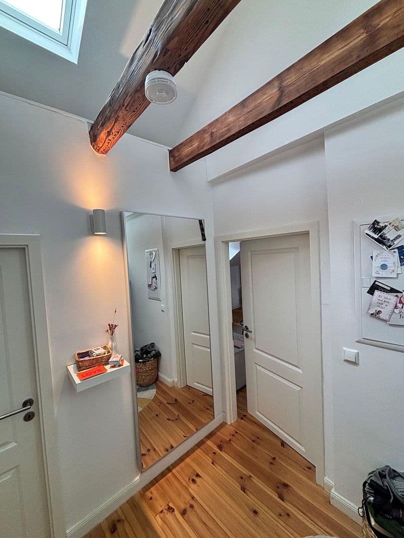 Prenájom bytu 3-izbový 77 m², Duisburg, Severné Porýnie - Westfálsko Prenájom bytu 3-izbový 77 m², Duisburg, Severné Porýnie - Westfálsko