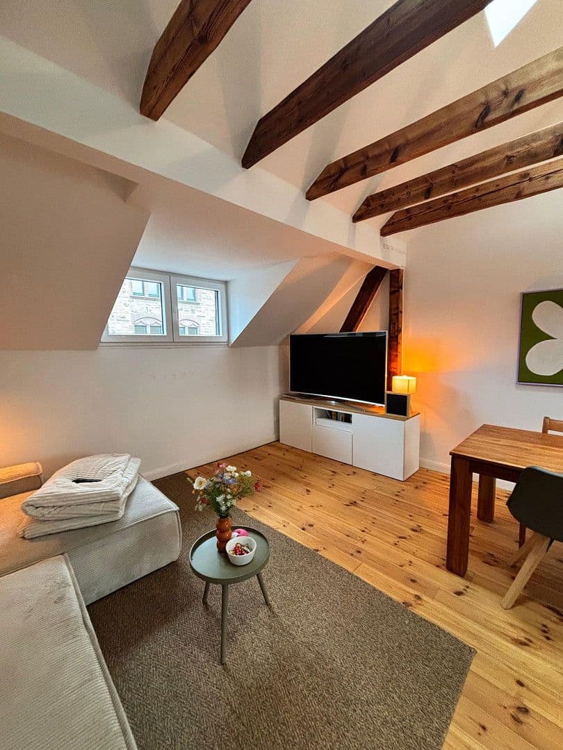 Prenájom bytu 3-izbový 77 m², Duisburg, Severné Porýnie - Westfálsko Prenájom bytu 3-izbový 77 m², Duisburg, Severné Porýnie - Westfálsko