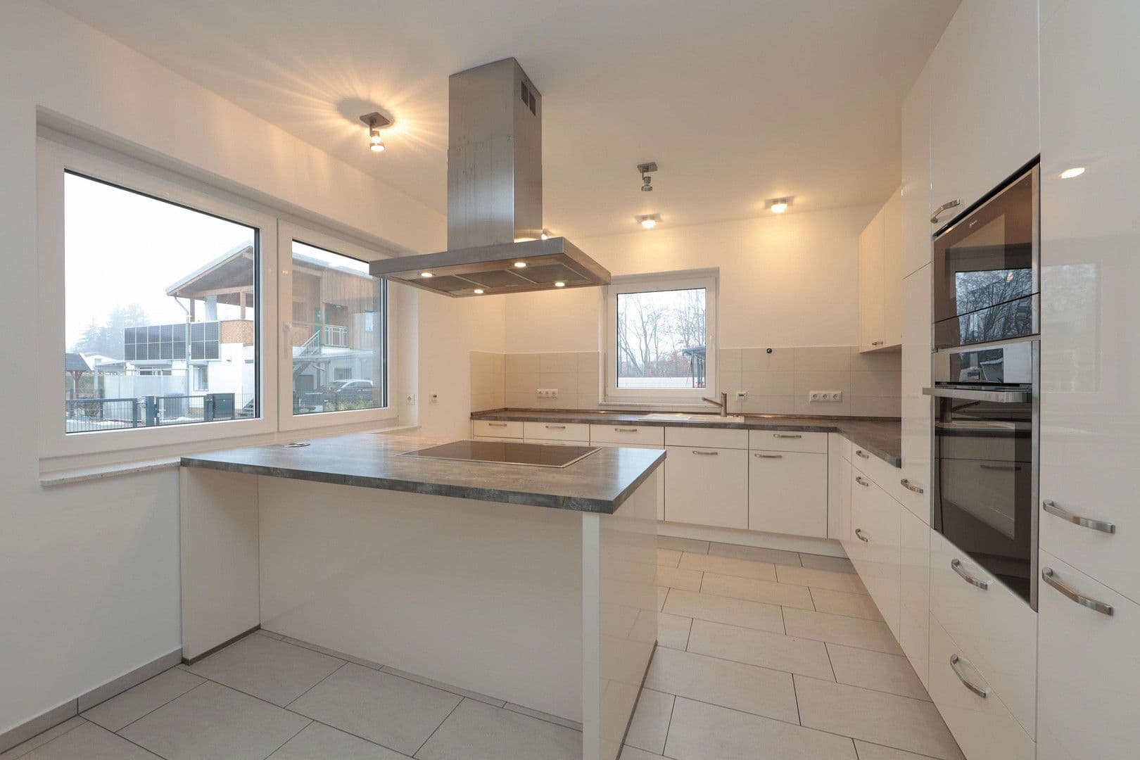 Prenájom domu 164 m², pozemek 550 m², Oranienburg, Brandenbursko Prenájom domu 164 m², pozemek 550 m², Oranienburg, Brandenbursko