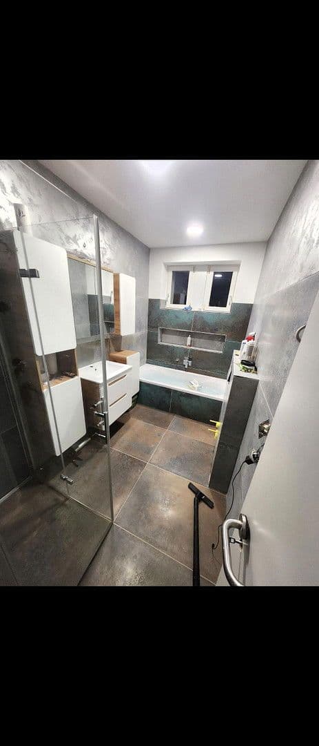 Predaj domu 120 m², pozemek 365 m², Schutzenstrasse, 21/1, Niefern-Öschelbronn, Bádensko-Wurttembersko Predaj domu 120 m², pozemek 365 m², Schutzenstrasse, 21/1, Niefern-Öschelbronn, Bádensko-Wurttembersko