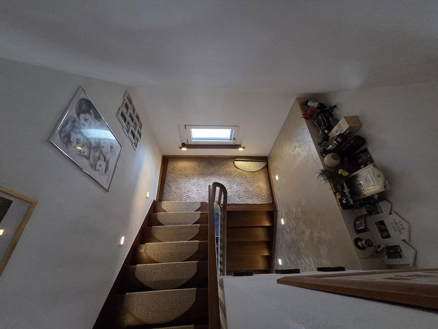 Predaj domu 120 m², pozemek 365 m², Schutzenstrasse, 21/1, Niefern-Öschelbronn, Bádensko-Wurttembersko Predaj domu 120 m², pozemek 365 m², Schutzenstrasse, 21/1, Niefern-Öschelbronn, Bádensko-Wurttembersko