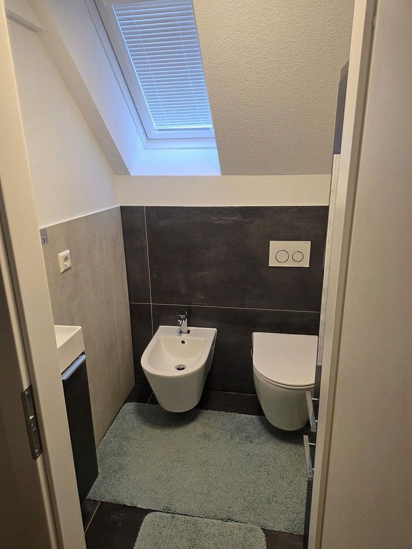 Predaj domu 120 m², pozemek 365 m², Schutzenstrasse, 21/1, Niefern-Öschelbronn, Bádensko-Wurttembersko Predaj domu 120 m², pozemek 365 m², Schutzenstrasse, 21/1, Niefern-Öschelbronn, Bádensko-Wurttembersko