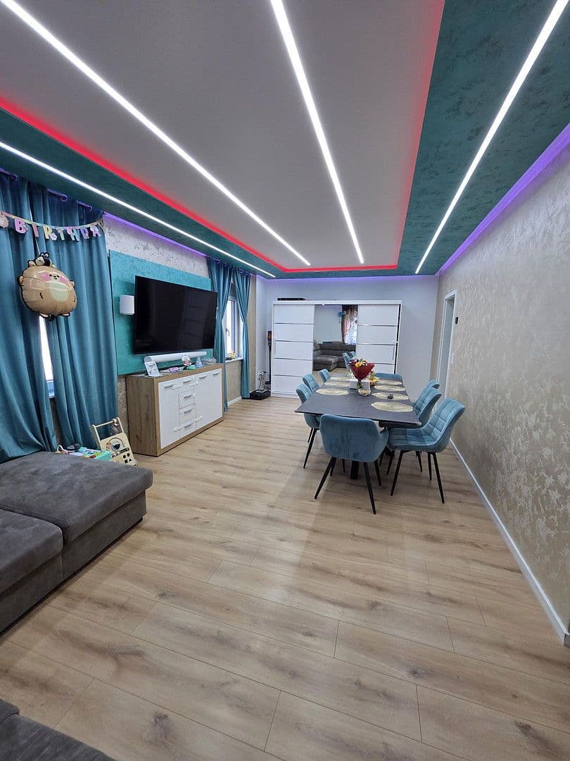 Predaj domu 120 m², pozemek 365 m², Schutzenstrasse, 21/1, Niefern-Öschelbronn, Bádensko-Wurttembersko Predaj domu 120 m², pozemek 365 m², Schutzenstrasse, 21/1, Niefern-Öschelbronn, Bádensko-Wurttembersko