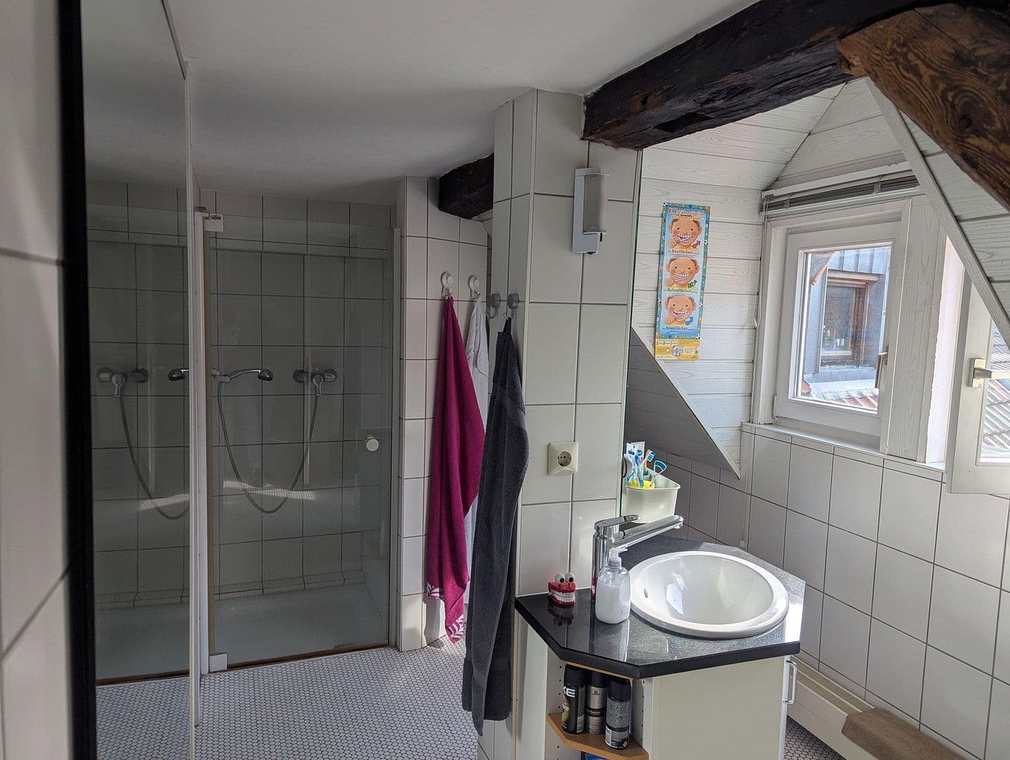 Prenájom domu 200 m², pozemek 150 m², Haupt Str, 22, Külsheim, Bádensko-Wurttembersko Prenájom domu 200 m², pozemek 150 m², Haupt Str, 22, Külsheim, Bádensko-Wurttembersko