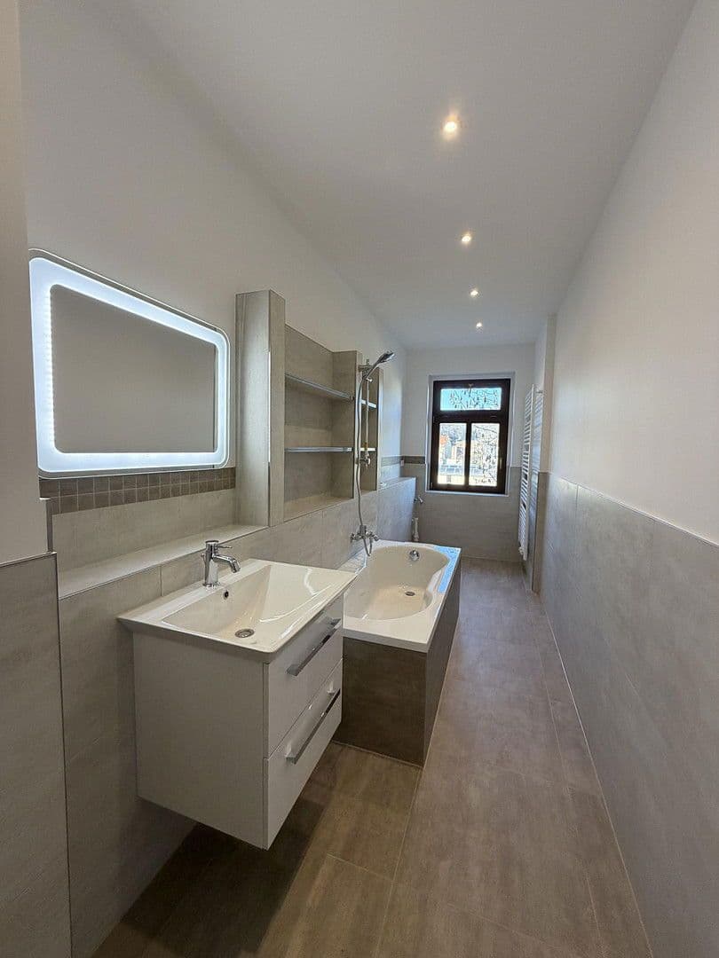 Predaj bytu 4-izbový 107 m², Sörgelstraße 4, Freital, Sasko Predaj bytu 4-izbový 107 m², Sörgelstraße 4, Freital, Sasko