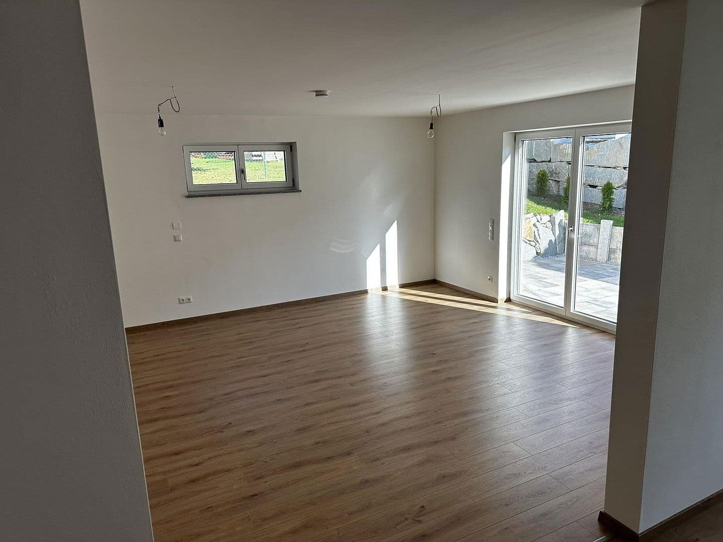 Prenájom domu 130 m², pozemek 337 m², Winzer, Bavorsko Prenájom domu 130 m², pozemek 337 m², Winzer, Bavorsko
