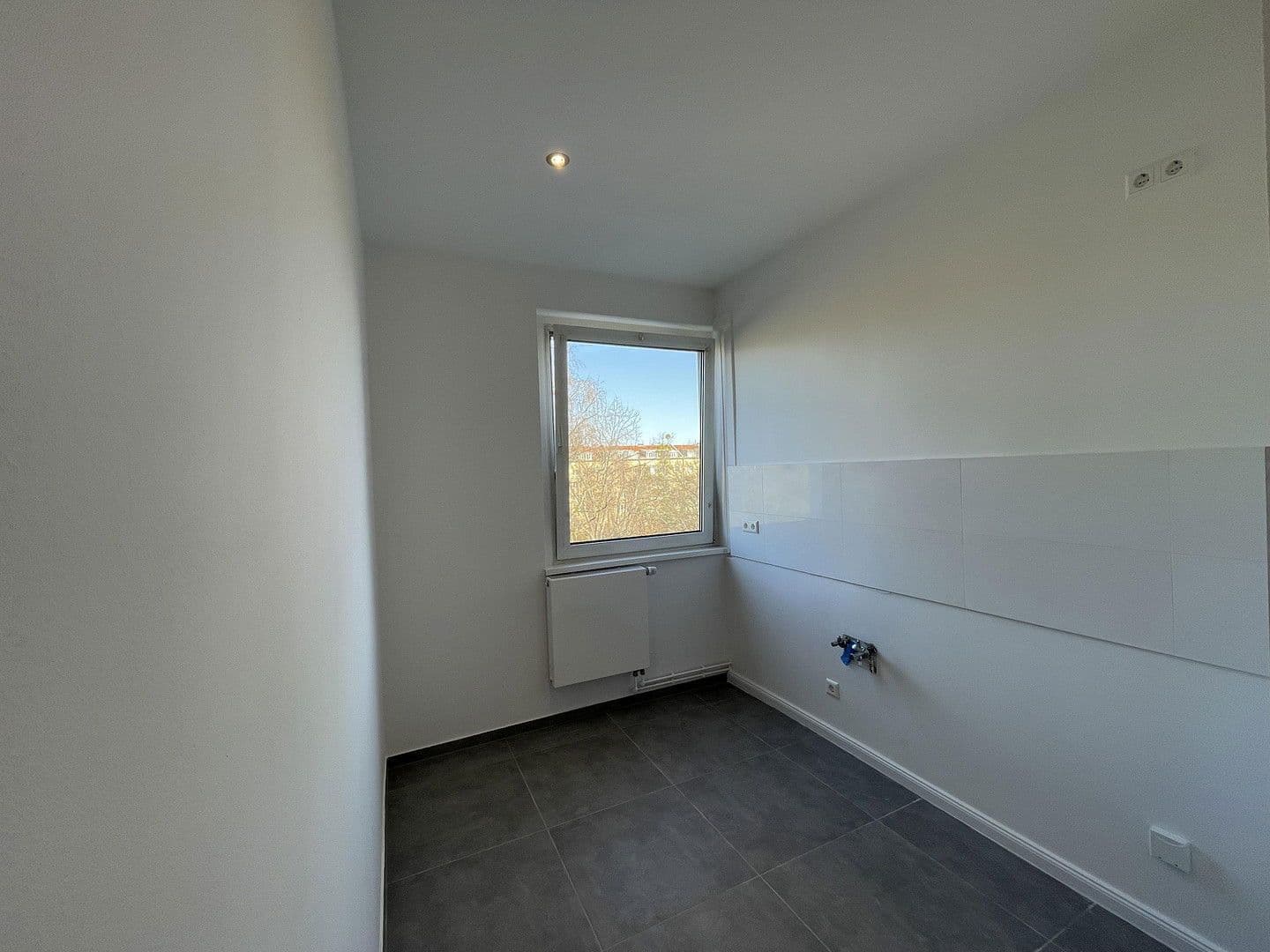 Prenájom bytu 3-izbový 70 m², Berlin, Berlín Prenájom bytu 3-izbový 70 m², Berlin, Berlín