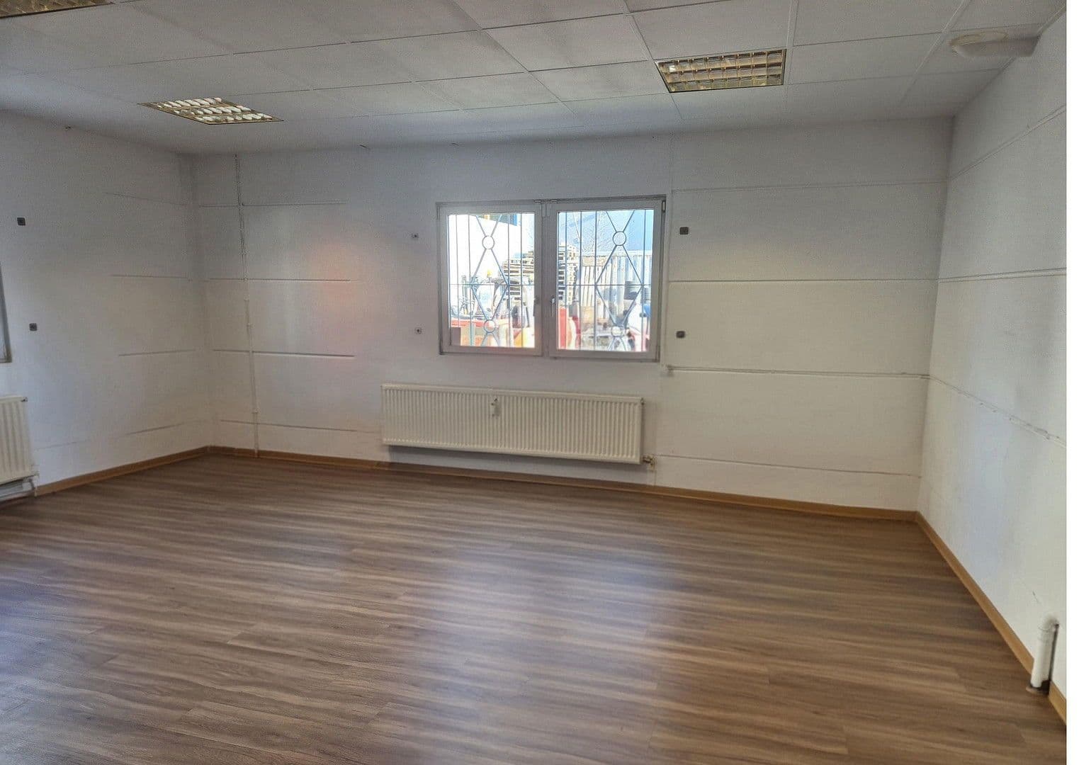 Prenájom nebytového priestoru 632 m², Rudolf-Diesel-Str. 11, Kaltenkirchen, Šlezvicko-Holštajnsko Prenájom nebytového priestoru 632 m², Rudolf-Diesel-Str. 11, Kaltenkirchen, Šlezvicko-Holštajnsko