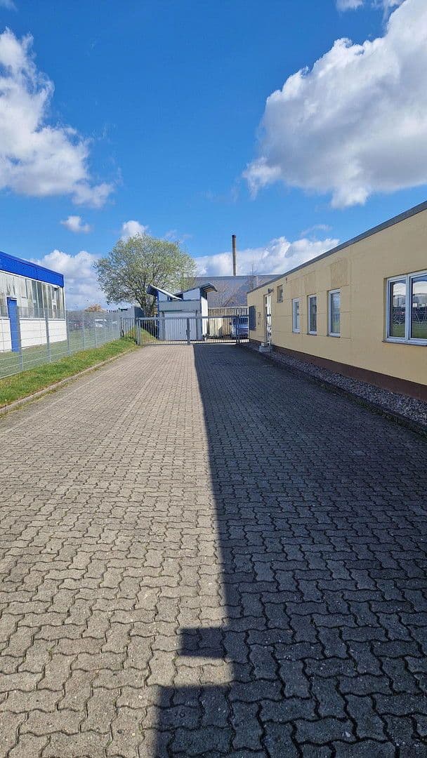 Prenájom nebytového priestoru 632 m², Rudolf-Diesel-Str. 11, Kaltenkirchen, Šlezvicko-Holštajnsko Prenájom nebytového priestoru 632 m², Rudolf-Diesel-Str. 11, Kaltenkirchen, Šlezvicko-Holštajnsko