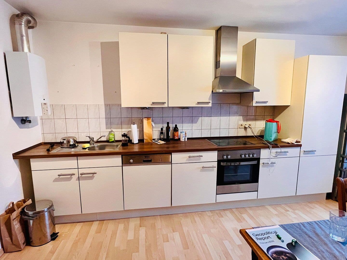 Prenájom bytu 2-izbový 64 m², Emilienstr. 37, Essen, Severné Porýnie - Westfálsko Prenájom bytu 2-izbový 64 m², Emilienstr. 37, Essen, Severné Porýnie - Westfálsko