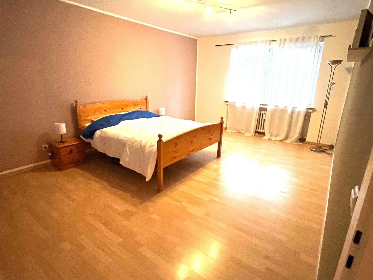 Prenájom bytu 2-izbový 64 m², Emilienstr. 37, Essen, Severné Porýnie - Westfálsko Prenájom bytu 2-izbový 64 m², Emilienstr. 37, Essen, Severné Porýnie - Westfálsko