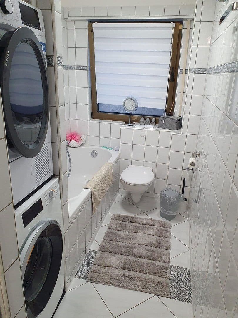 Prenájom bytu 3-izbový 108 m², Heddesheim, Bádensko-Wurttembersko Prenájom bytu 3-izbový 108 m², Heddesheim, Bádensko-Wurttembersko