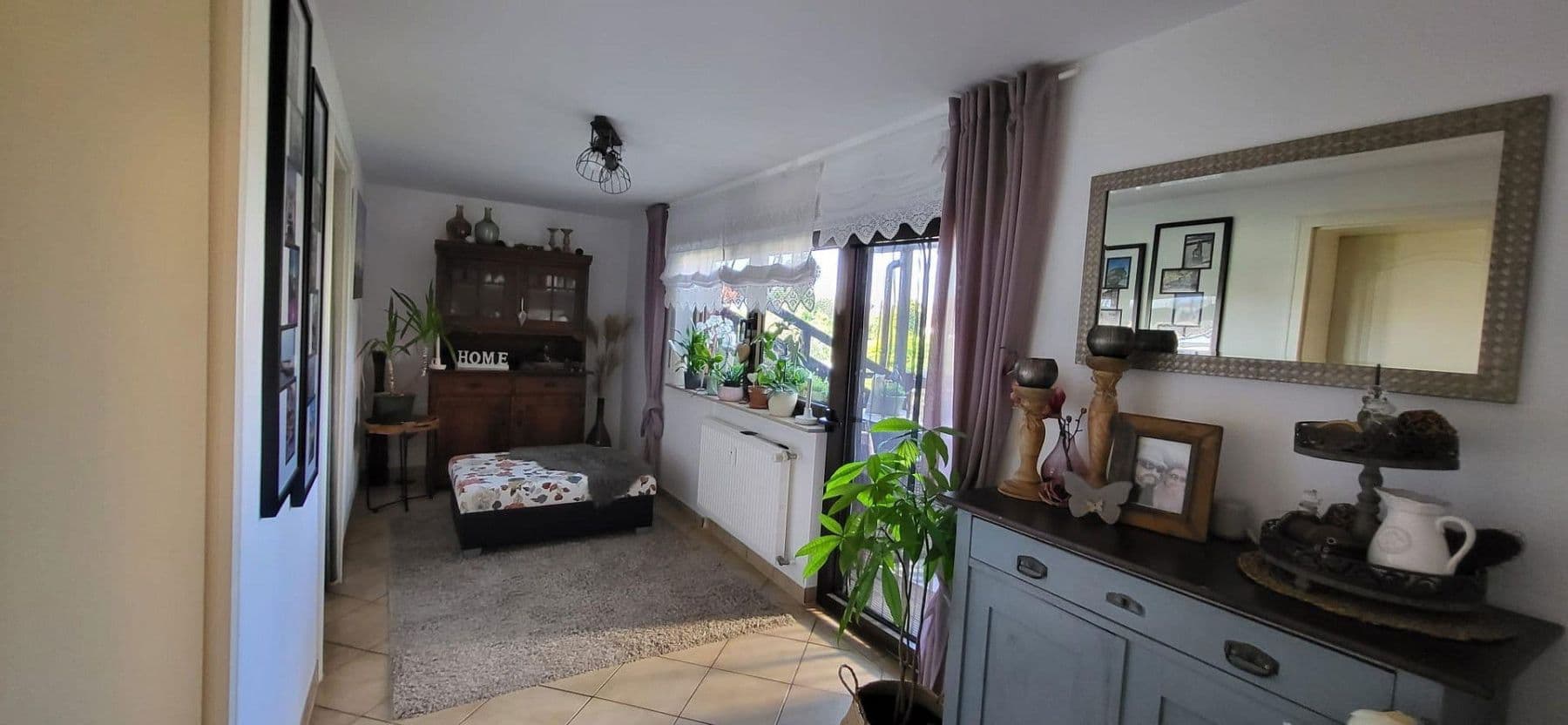 Prenájom bytu 3-izbový 108 m², Heddesheim, Bádensko-Wurttembersko Prenájom bytu 3-izbový 108 m², Heddesheim, Bádensko-Wurttembersko