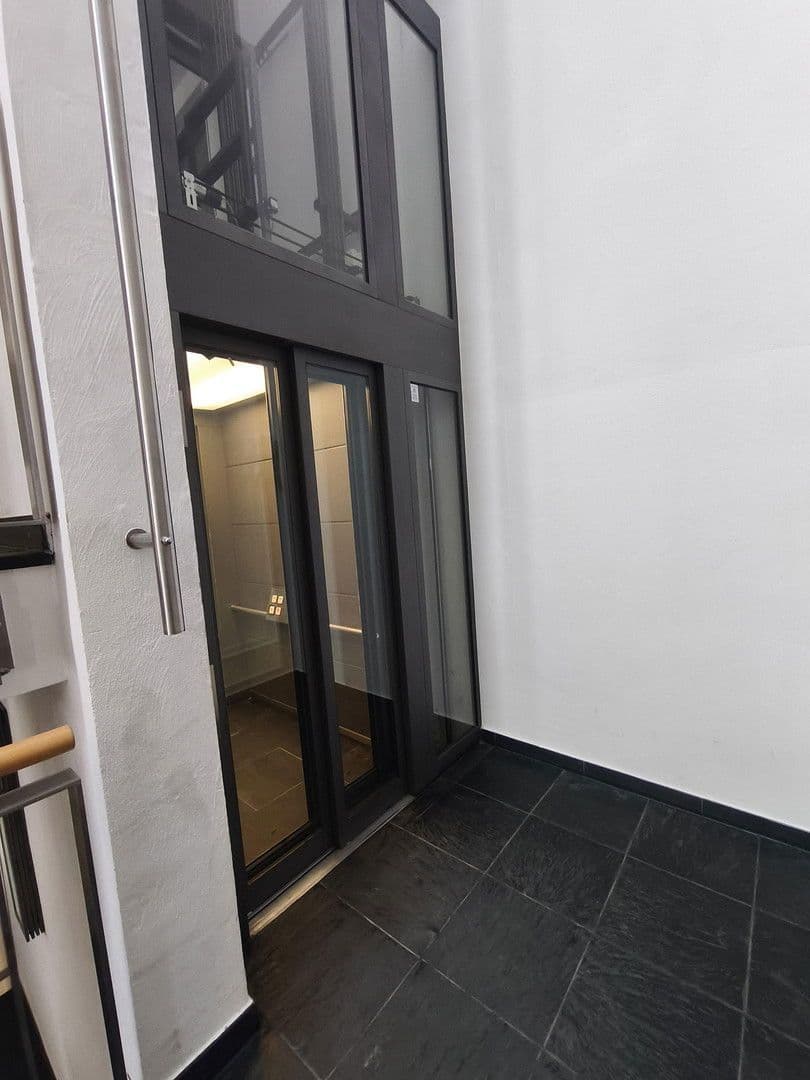 Predaj bytu 5-izbový 175 m², Mainz, Porýnie-Falcko Predaj bytu 5-izbový 175 m², Mainz, Porýnie-Falcko