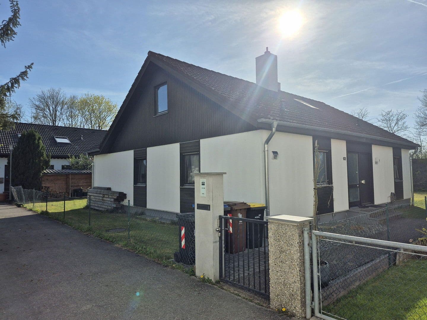 Predaj domu 120 m², pozemek 590 m², Königsbrunn, Bavorsko Predaj domu 120 m², pozemek 590 m², Königsbrunn, Bavorsko