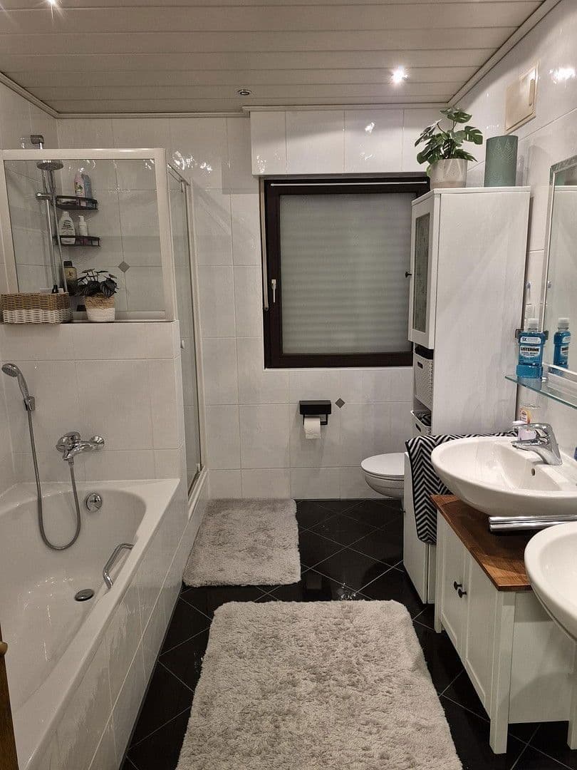 Predaj domu 120 m², pozemek 590 m², Königsbrunn, Bavorsko Predaj domu 120 m², pozemek 590 m², Königsbrunn, Bavorsko