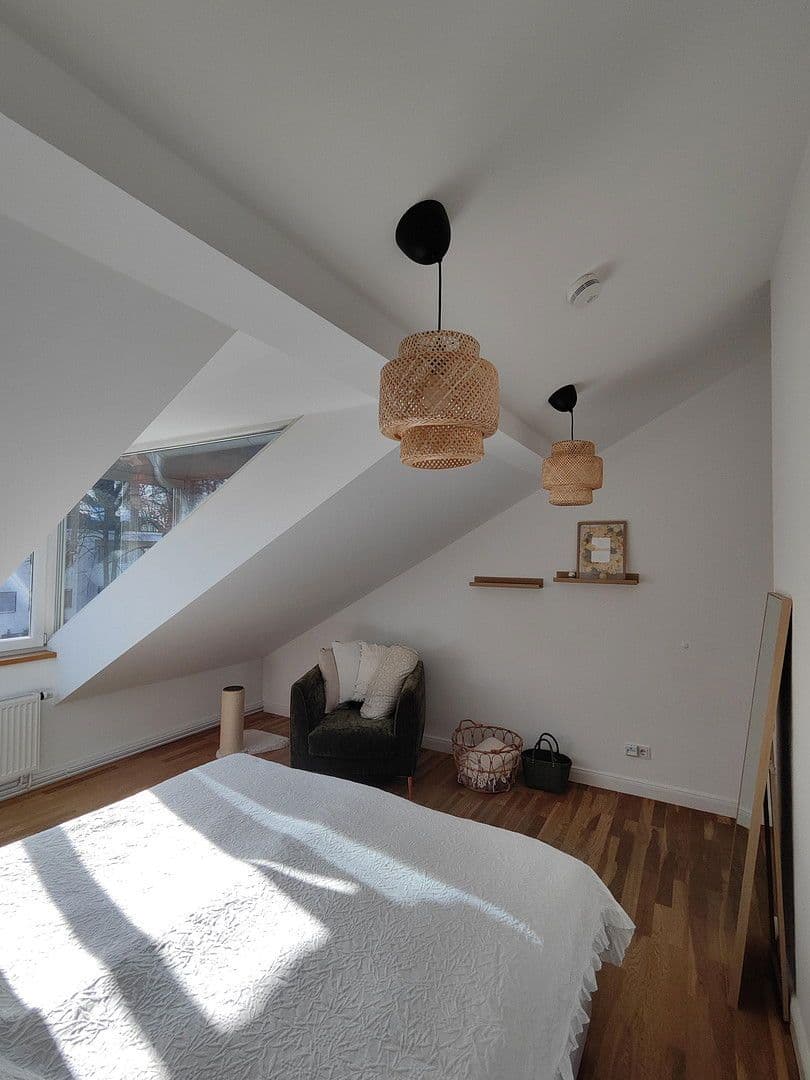 Prenájom bytu 4-izbový 114 m², Rheingaustraße 122, Wiesbaden-Biebrich, Hesensko Prenájom bytu 4-izbový 114 m², Rheingaustraße 122, Wiesbaden-Biebrich, Hesensko