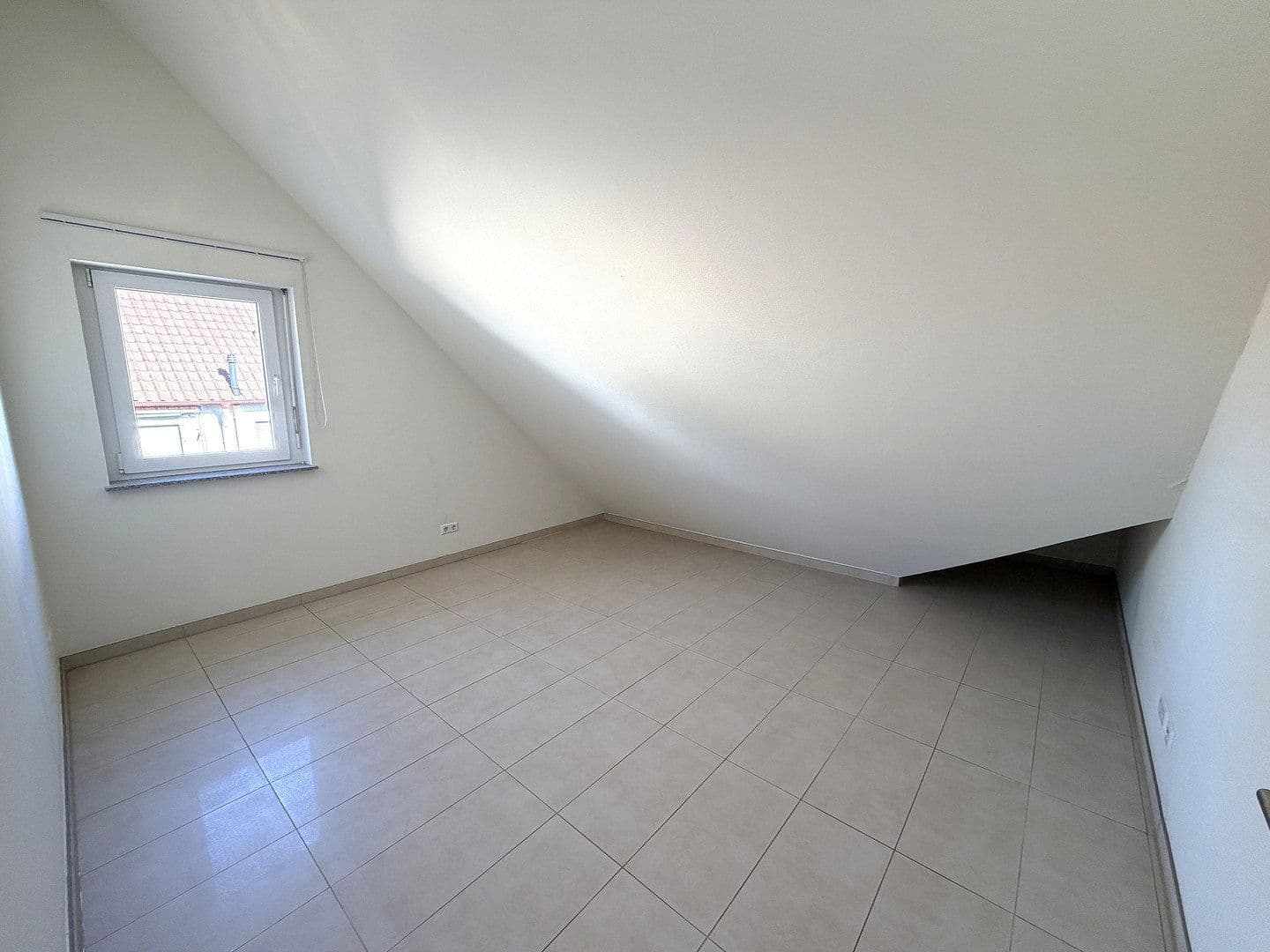 Predaj bytu 3-izbový 98 m², Weinstadt, Bádensko-Wurttembersko Predaj bytu 3-izbový 98 m², Weinstadt, Bádensko-Wurttembersko