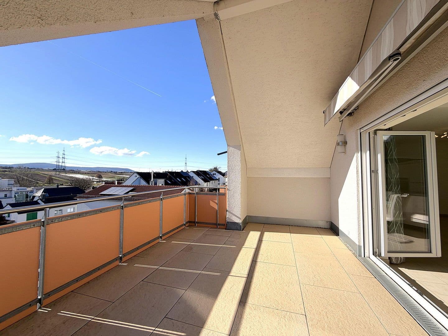 Predaj bytu 3-izbový 98 m², Weinstadt, Bádensko-Wurttembersko Predaj bytu 3-izbový 98 m², Weinstadt, Bádensko-Wurttembersko