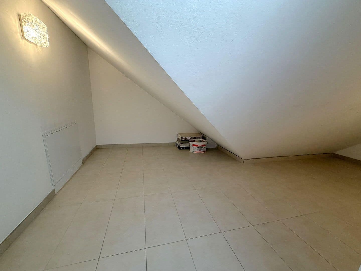 Predaj bytu 3-izbový 98 m², Weinstadt, Bádensko-Wurttembersko Predaj bytu 3-izbový 98 m², Weinstadt, Bádensko-Wurttembersko