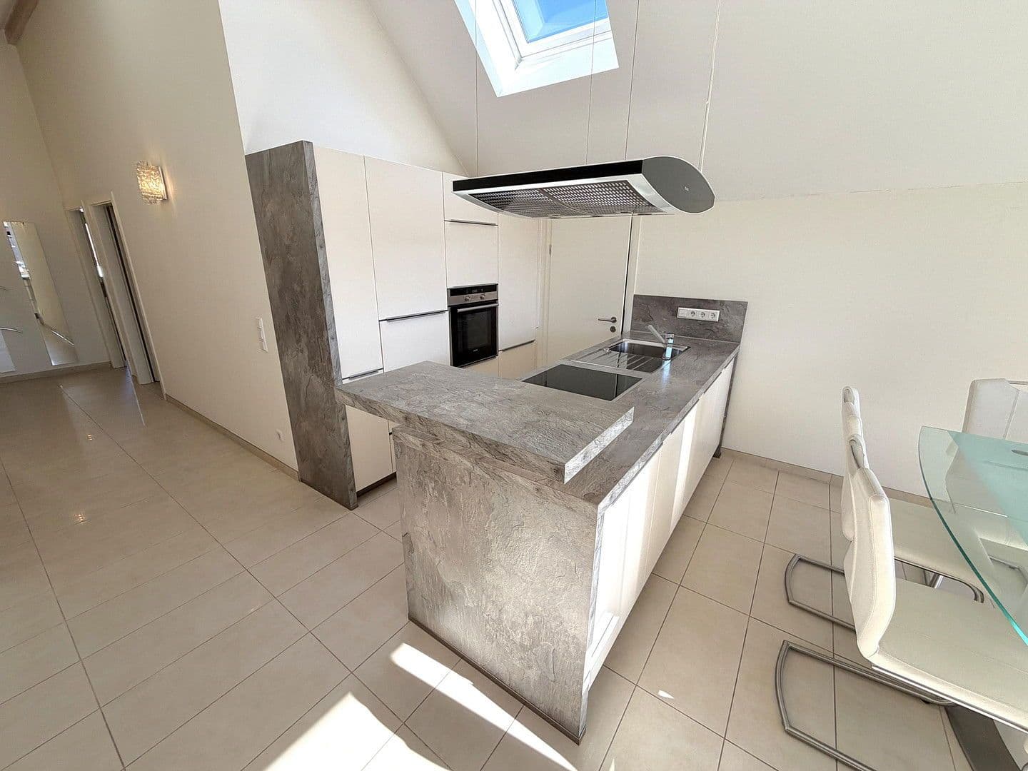 Predaj bytu 3-izbový 98 m², Weinstadt, Bádensko-Wurttembersko Predaj bytu 3-izbový 98 m², Weinstadt, Bádensko-Wurttembersko