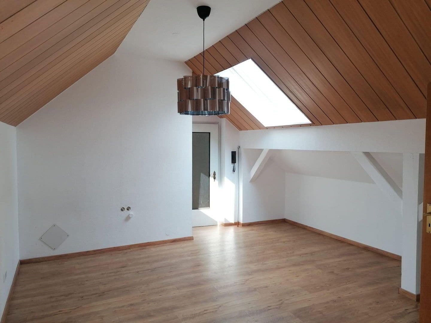 Prenájom bytu 3-izbový 93 m², Essen, Severné Porýnie - Westfálsko Prenájom bytu 3-izbový 93 m², Essen, Severné Porýnie - Westfálsko